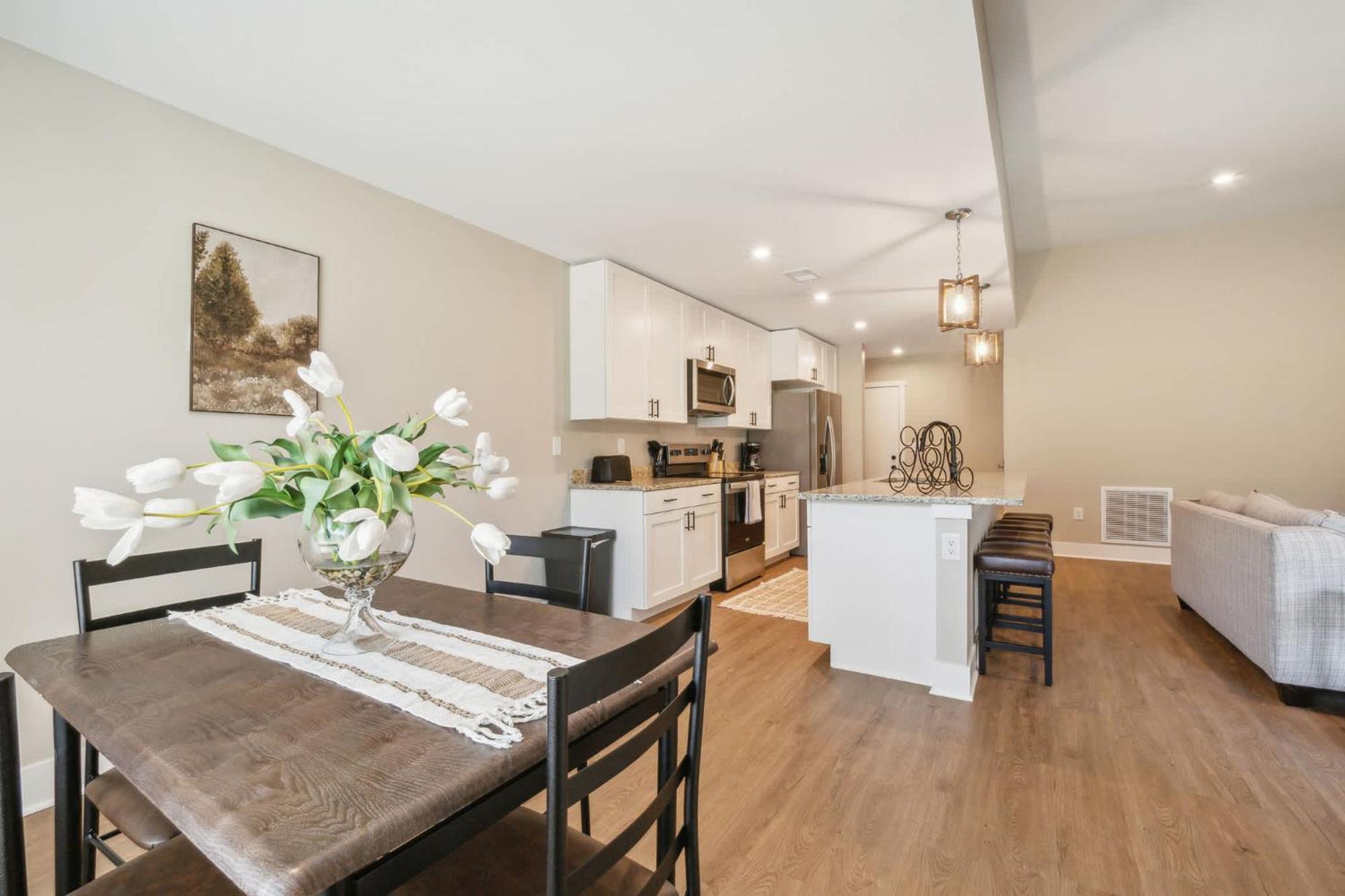 A Pet Friendly Cozy Condo In Traverse City Exterior photo